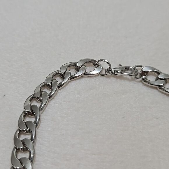 Silver Chain Necklace and Bracelet Set - Picture 7 of 7